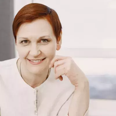 Stéphanie, 43 ans, habite à Claye-Souilly.