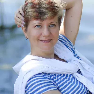 Stéphanie, 43 ans, habite à Claye Souilly
